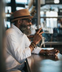 Valère, 62 ans, hétérosexuel, Homme, Orléans, France